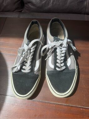 Vans Women's Old Skool Sneakers in Black, Gray and White